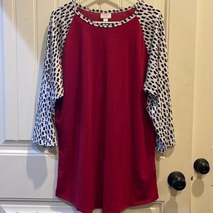 LuLaRoe shirt red with print sleeves.  Size 2xl